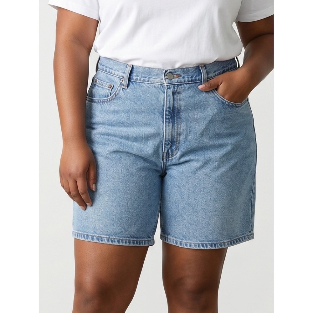 ♾️Vintage Levi's High Rise Bermuda Shorts Sz 14M Blank R Tab♾️